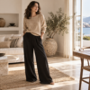 Άνετο καθημερινό γυναικείο σύνολο σε μεσογειακό σπίτι